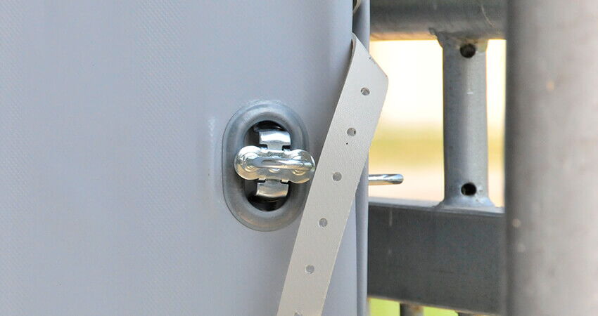 Wir fertigen auch Pavil­lonplanen. Autosattlerei Freier, 94369 Rain / Bayern.