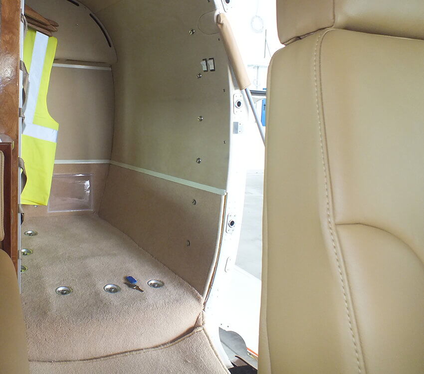 Autosattlerei Freier Flugzeuginnenausstattung Verkleidungsteile Autosattlerei Freier Flugzeuginnenausstattung Verkleidungsteile